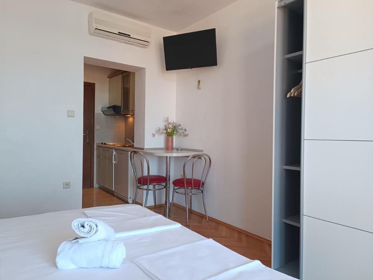 Apartments Niki Brela Zewnętrze zdjęcie
