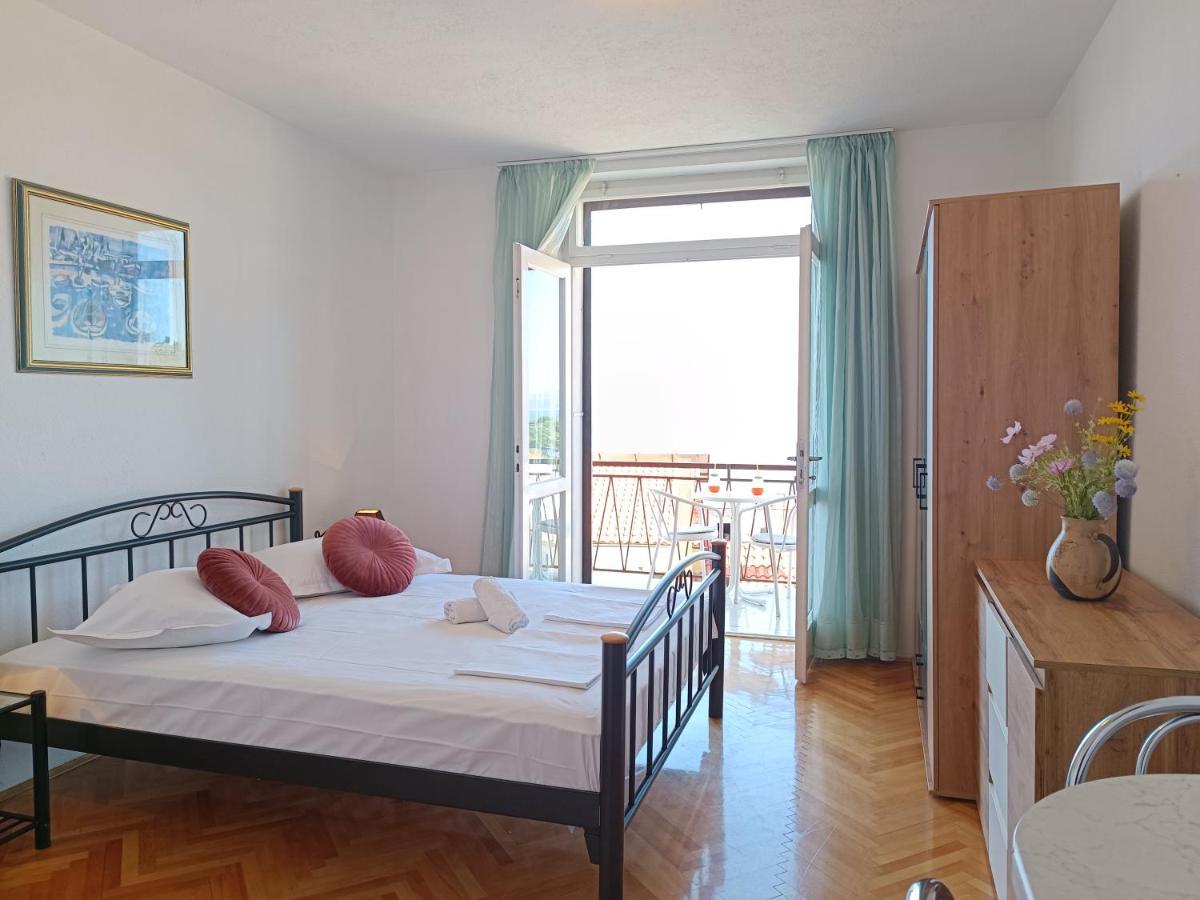 Apartments Niki Brela Zewnętrze zdjęcie