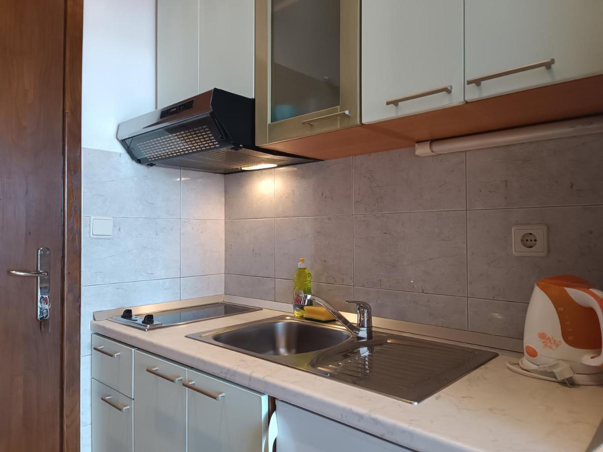 Apartments Niki Brela Zewnętrze zdjęcie
