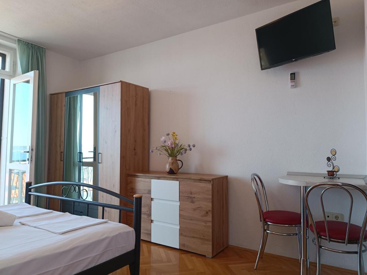 Apartments Niki Brela Zewnętrze zdjęcie