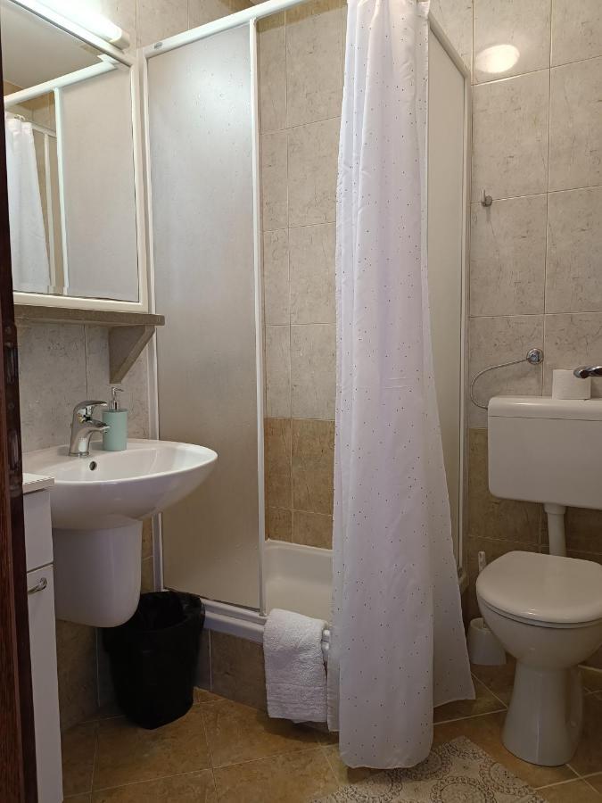 Apartments Niki Brela Zewnętrze zdjęcie