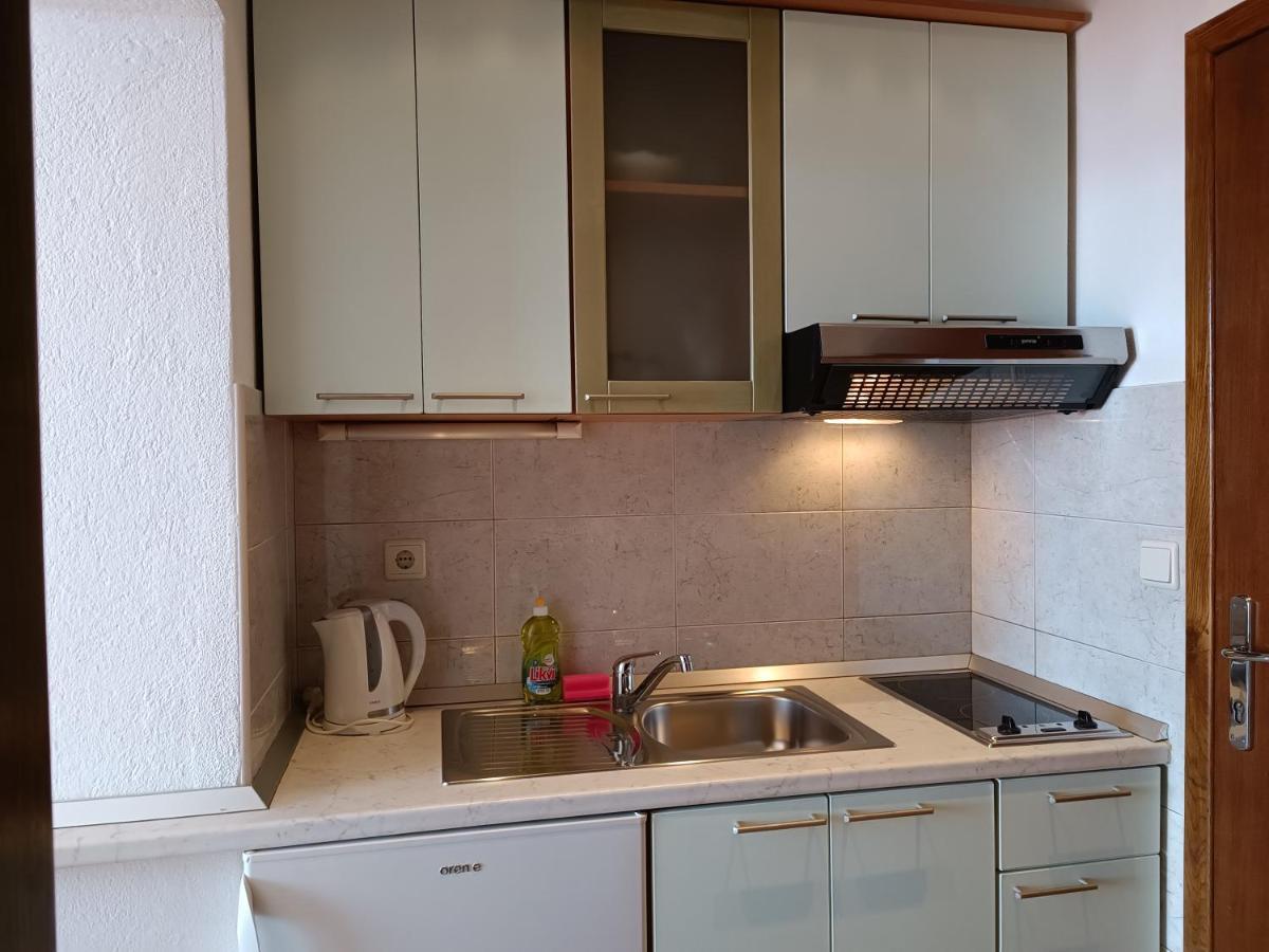Apartments Niki Brela Zewnętrze zdjęcie