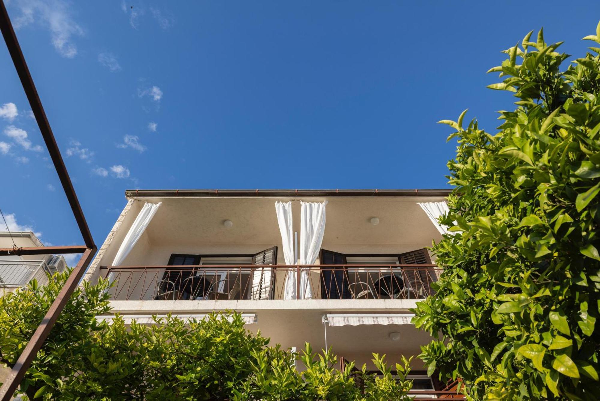 Apartments Niki Brela Zewnętrze zdjęcie