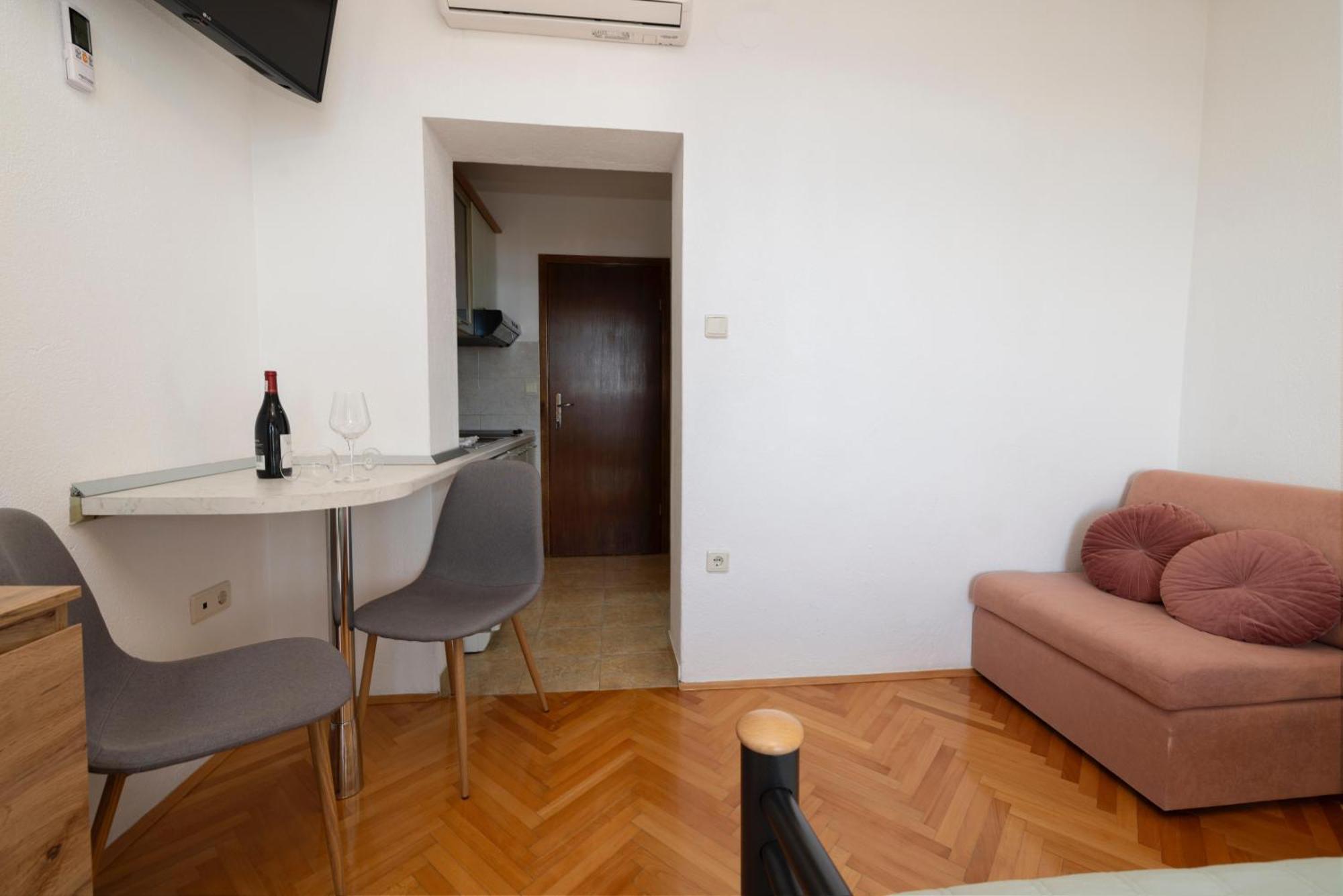 Apartments Niki Brela Zewnętrze zdjęcie