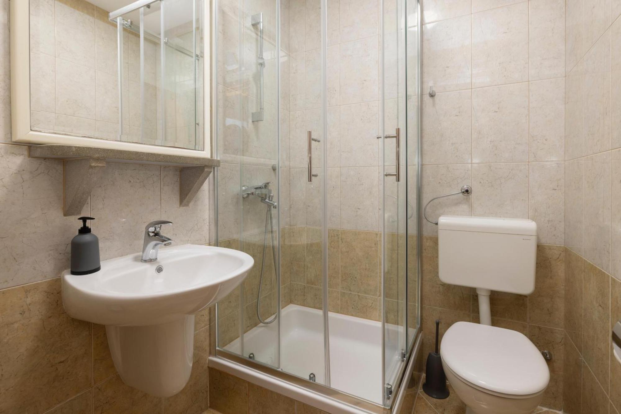 Apartments Niki Brela Zewnętrze zdjęcie