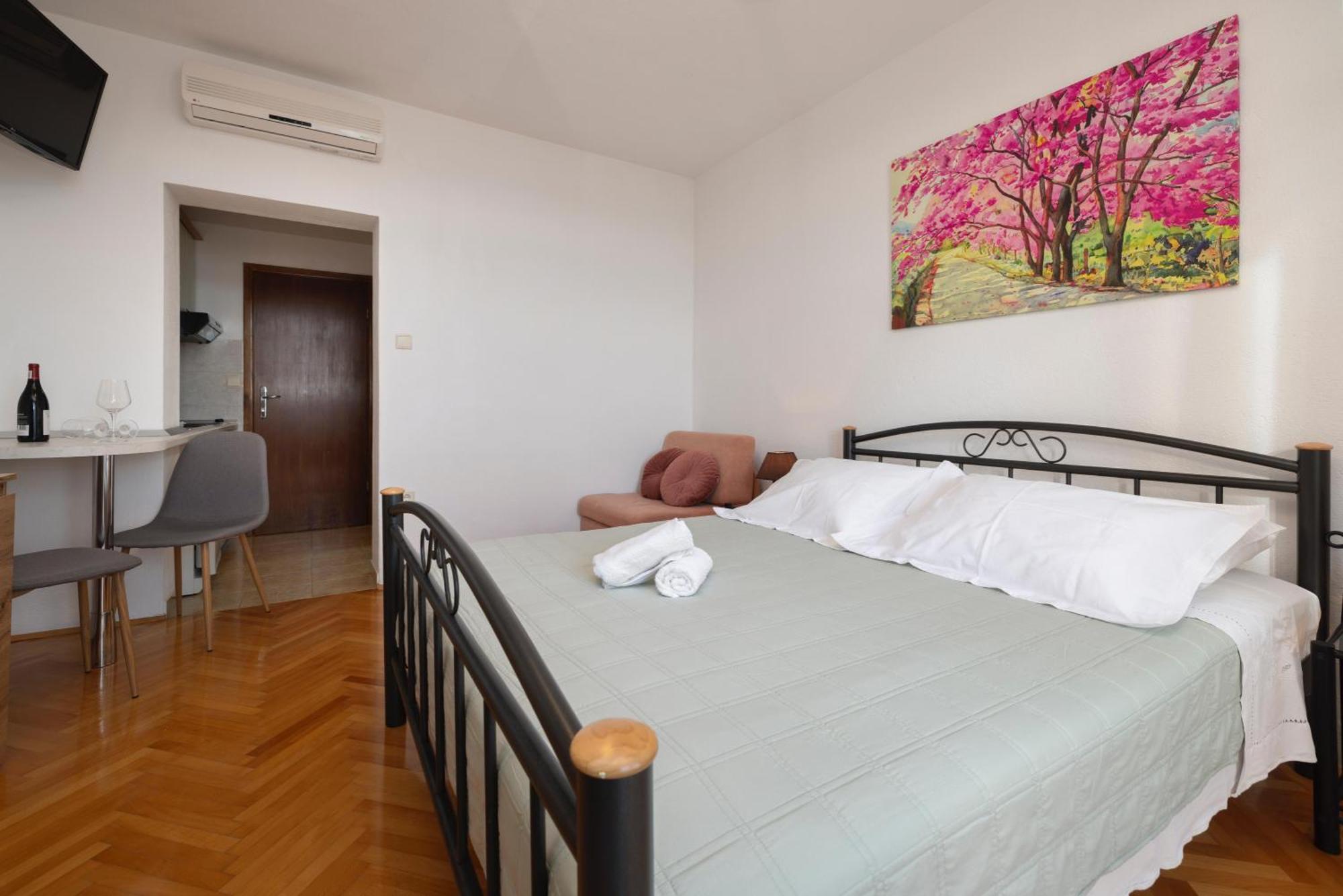 Apartments Niki Brela Zewnętrze zdjęcie