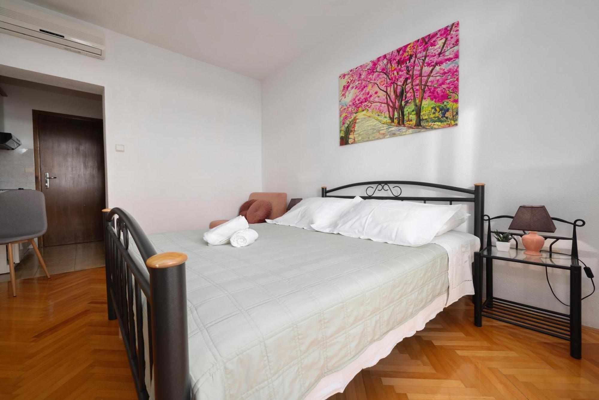 Apartments Niki Brela Zewnętrze zdjęcie