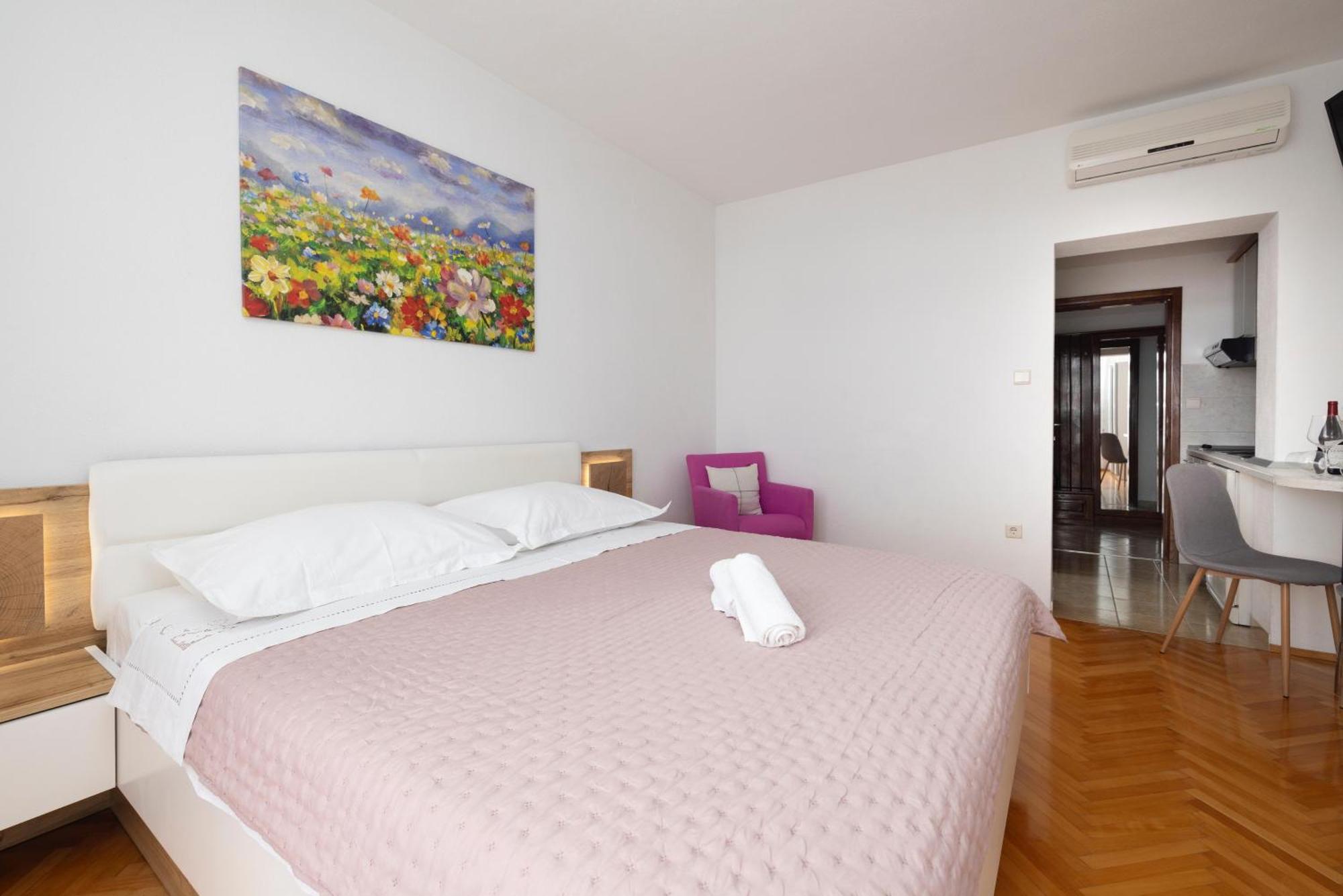 Apartments Niki Brela Zewnętrze zdjęcie