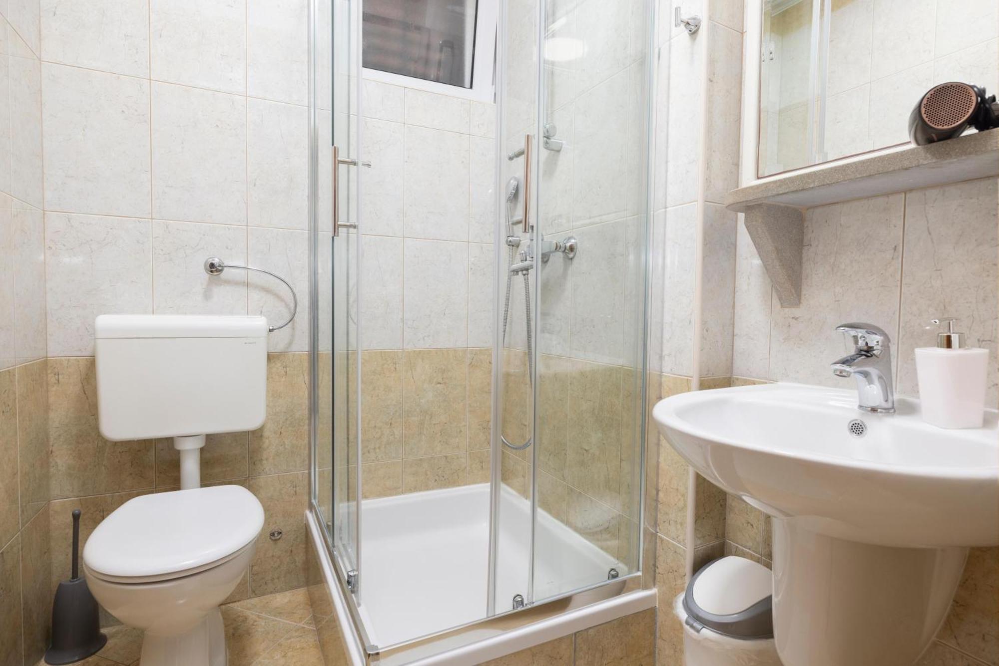 Apartments Niki Brela Zewnętrze zdjęcie