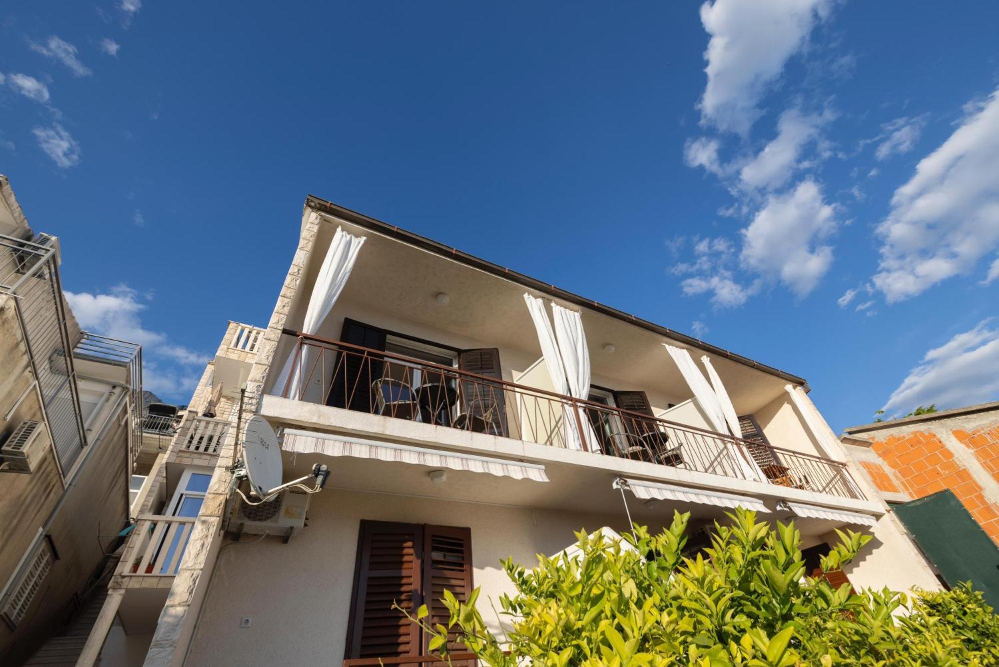 Apartments Niki Brela Zewnętrze zdjęcie
